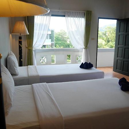 Blue Carina Hotel Phuket Dış mekan fotoğraf
