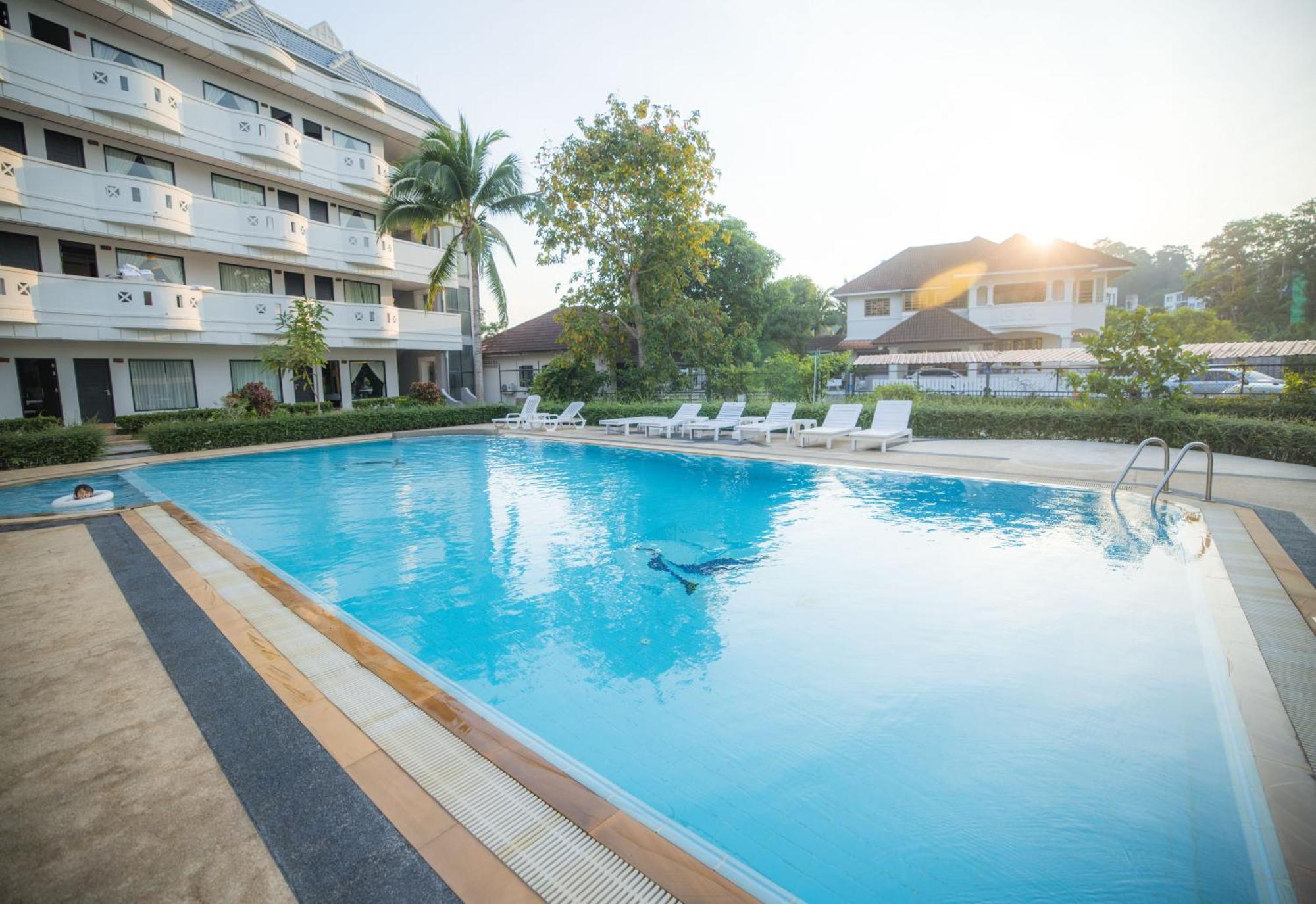 Blue Carina Hotel Phuket Dış mekan fotoğraf