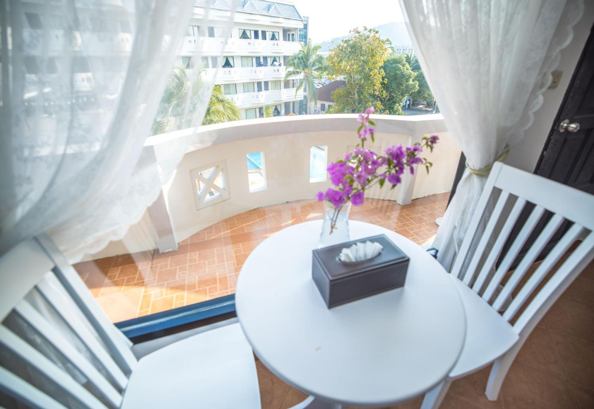 Blue Carina Hotel Phuket Dış mekan fotoğraf