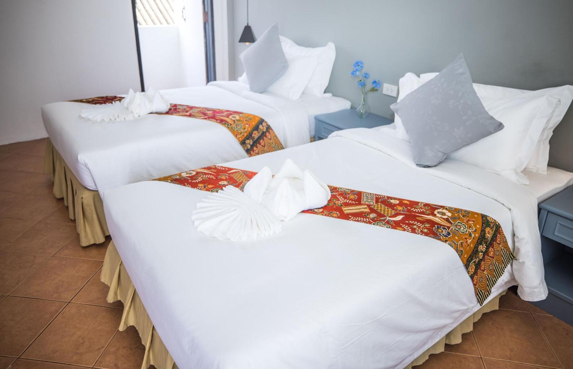 Blue Carina Hotel Phuket Dış mekan fotoğraf