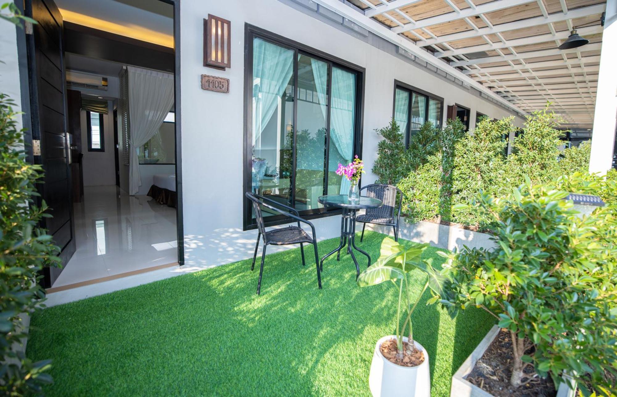 Blue Carina Hotel Phuket Dış mekan fotoğraf