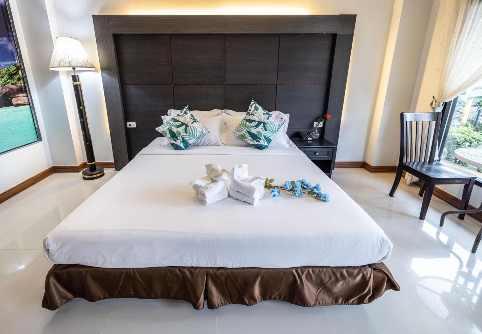 Blue Carina Hotel Phuket Dış mekan fotoğraf