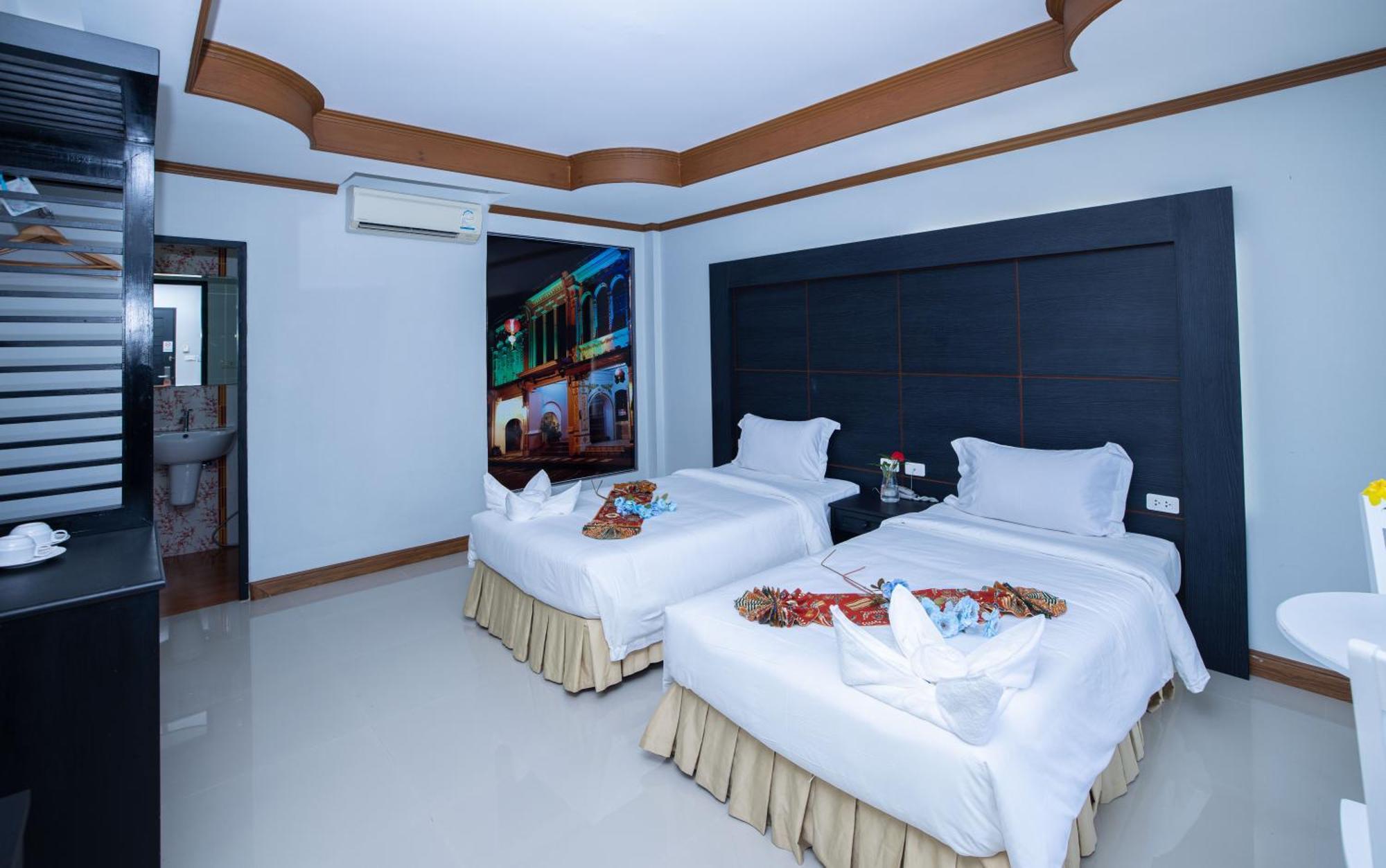 Blue Carina Hotel Phuket Dış mekan fotoğraf