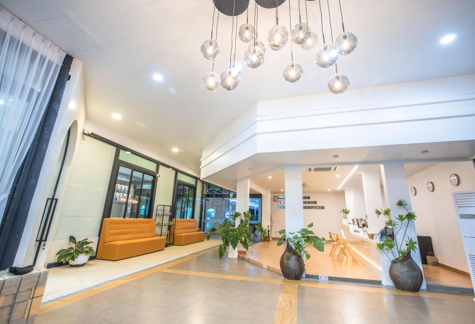Blue Carina Hotel Phuket Dış mekan fotoğraf
